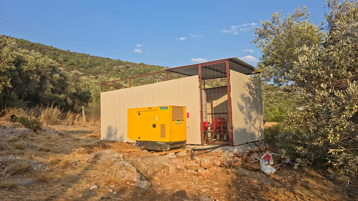Yedek jeneratör barınağı